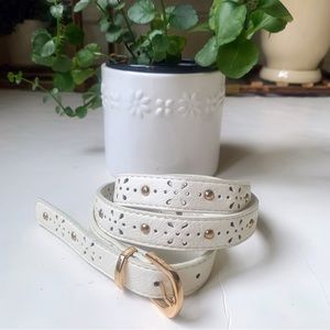 EUC Boho White Perforated Skinny Faux Leather Belt Gold Studs Size S/M